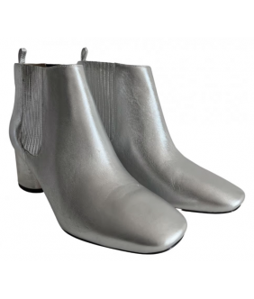 SILVER BOOTS