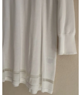 WHITE SWEATER
